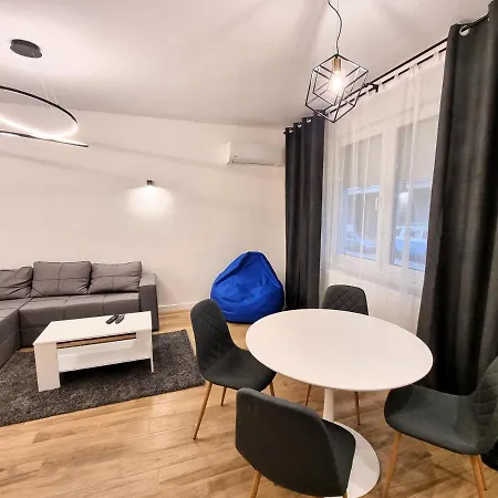 Likehome Life - Sonje Marinkovic * Újvidék