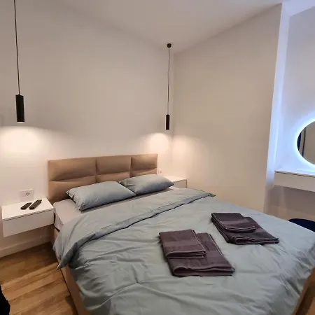 Likehome Life - Sonje Marinkovic
